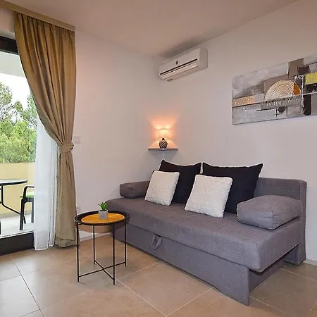 Sole Apartman-near *