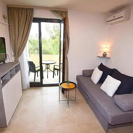 Апартаменти Sole Apartman-near *