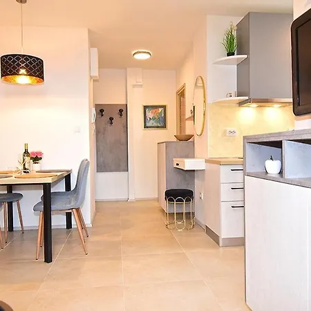 Sole Apartman-near Пула